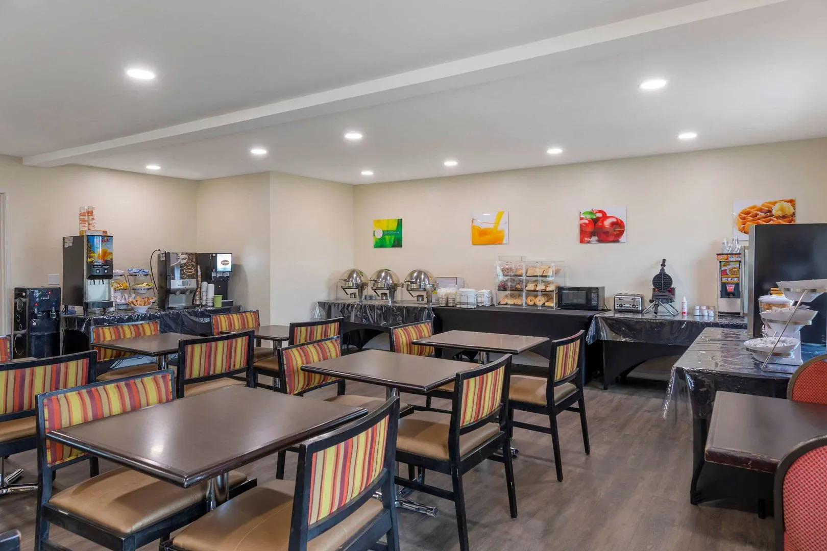 Quality Inn & Suites Camarillo - Oxnard