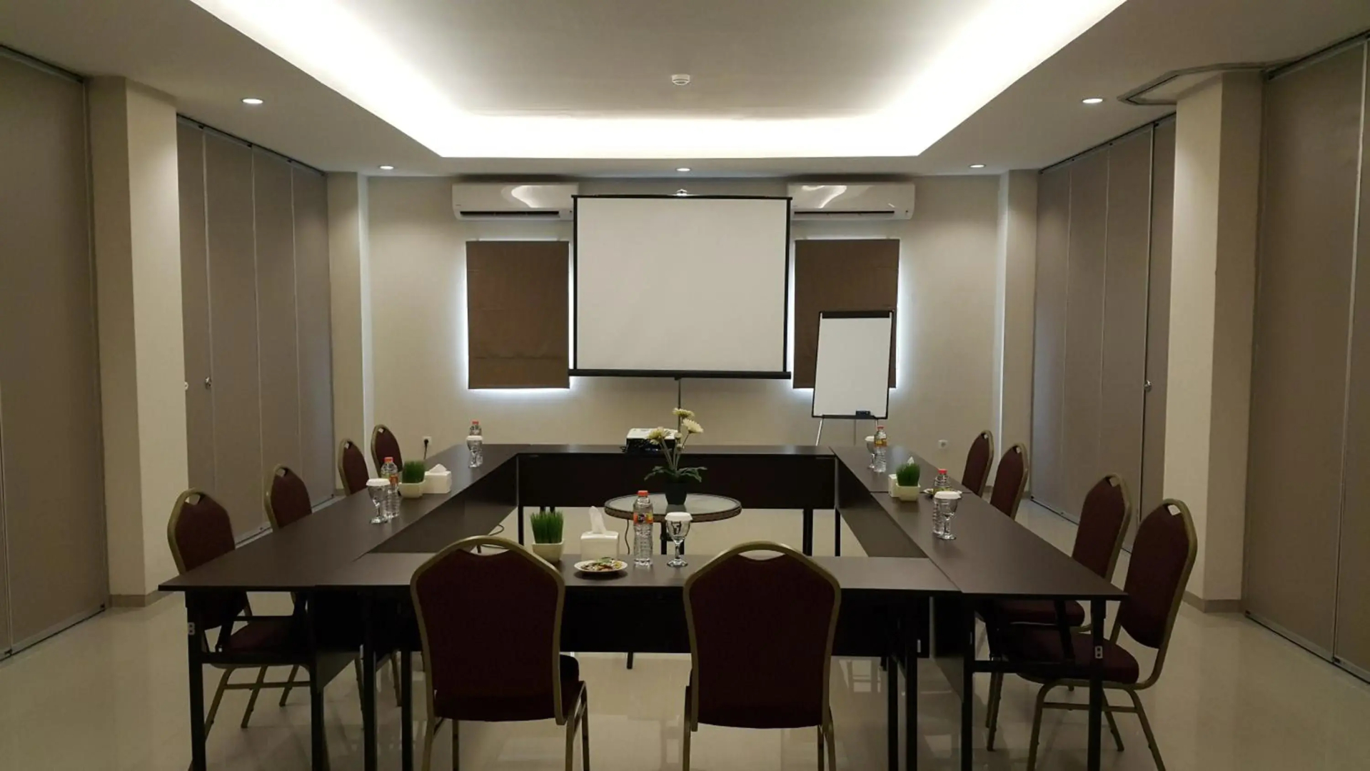 BiZ@ Hotel