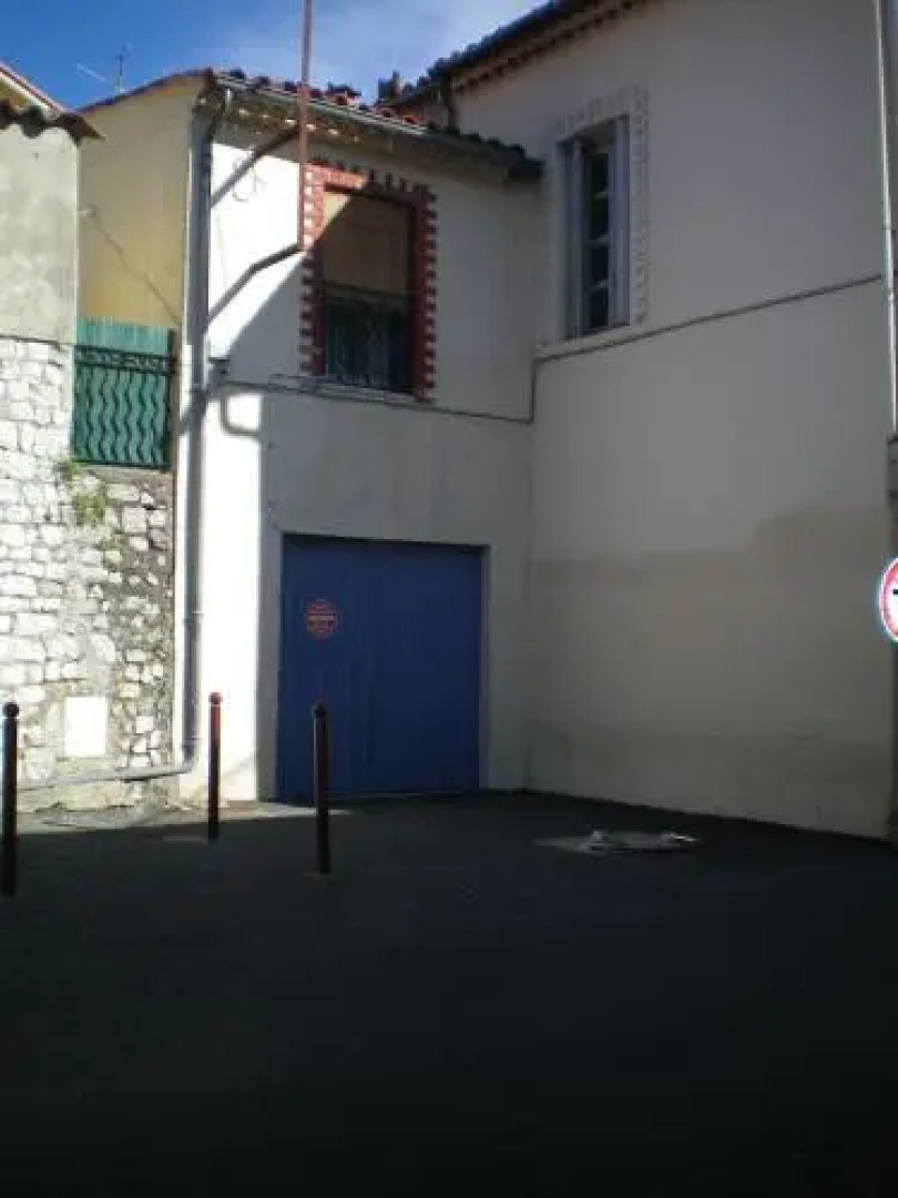 T2 dans maison de village