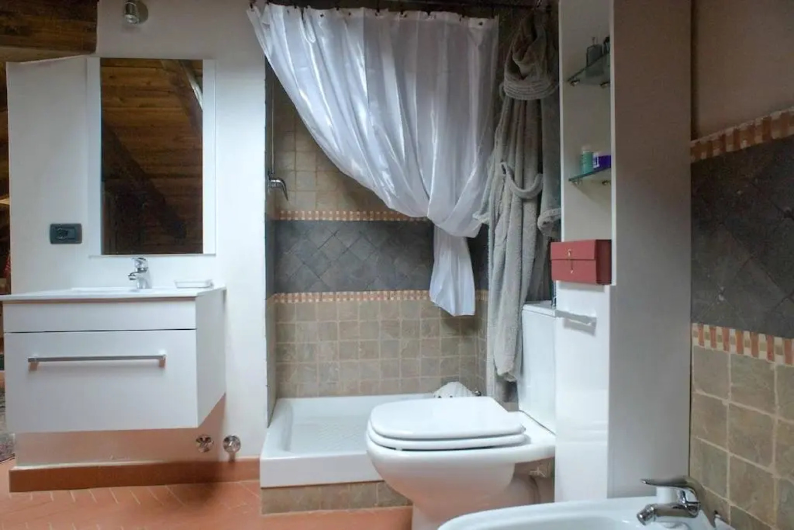 Casa Boru - a beautiful fully restored spacious house with fantastic views