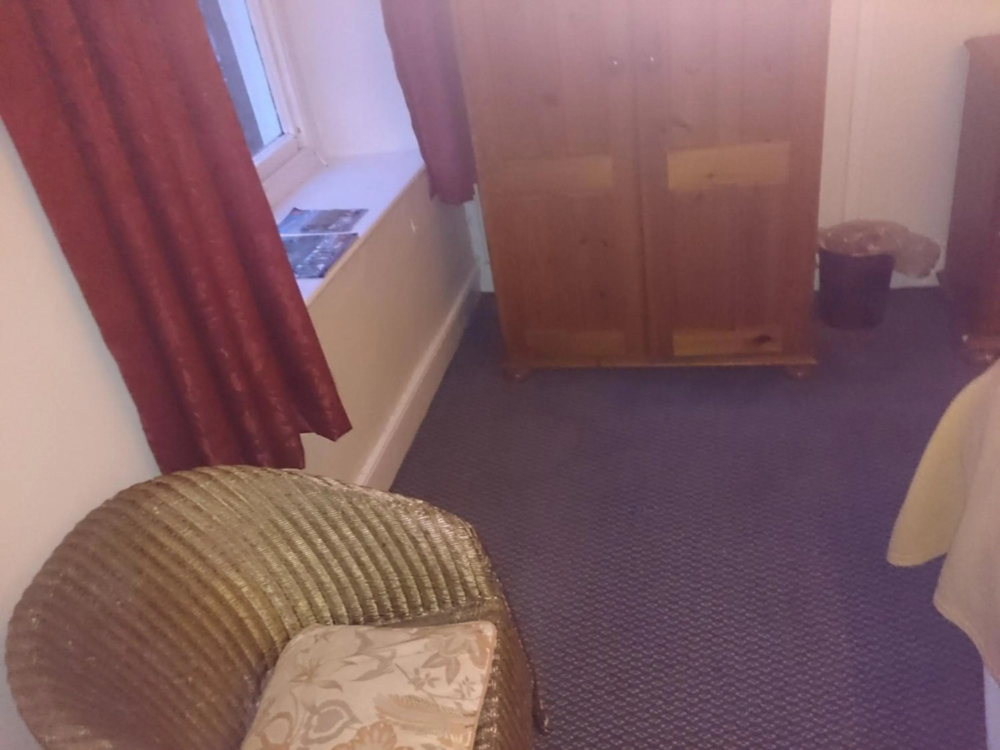 OYO Rose & Crown Hotel