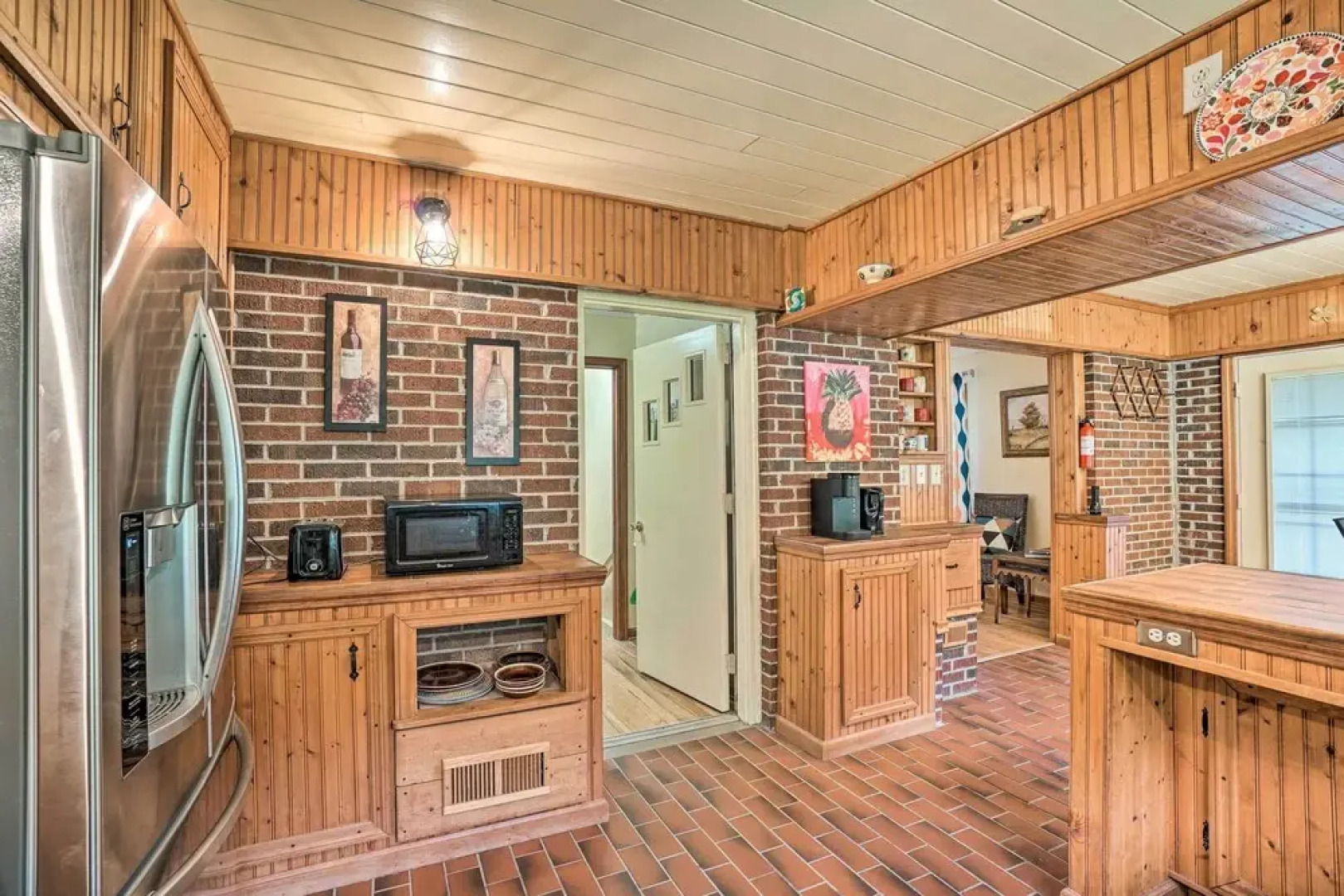 Pet Friendly Home w/ Hot Tub, Patio & Game Room!