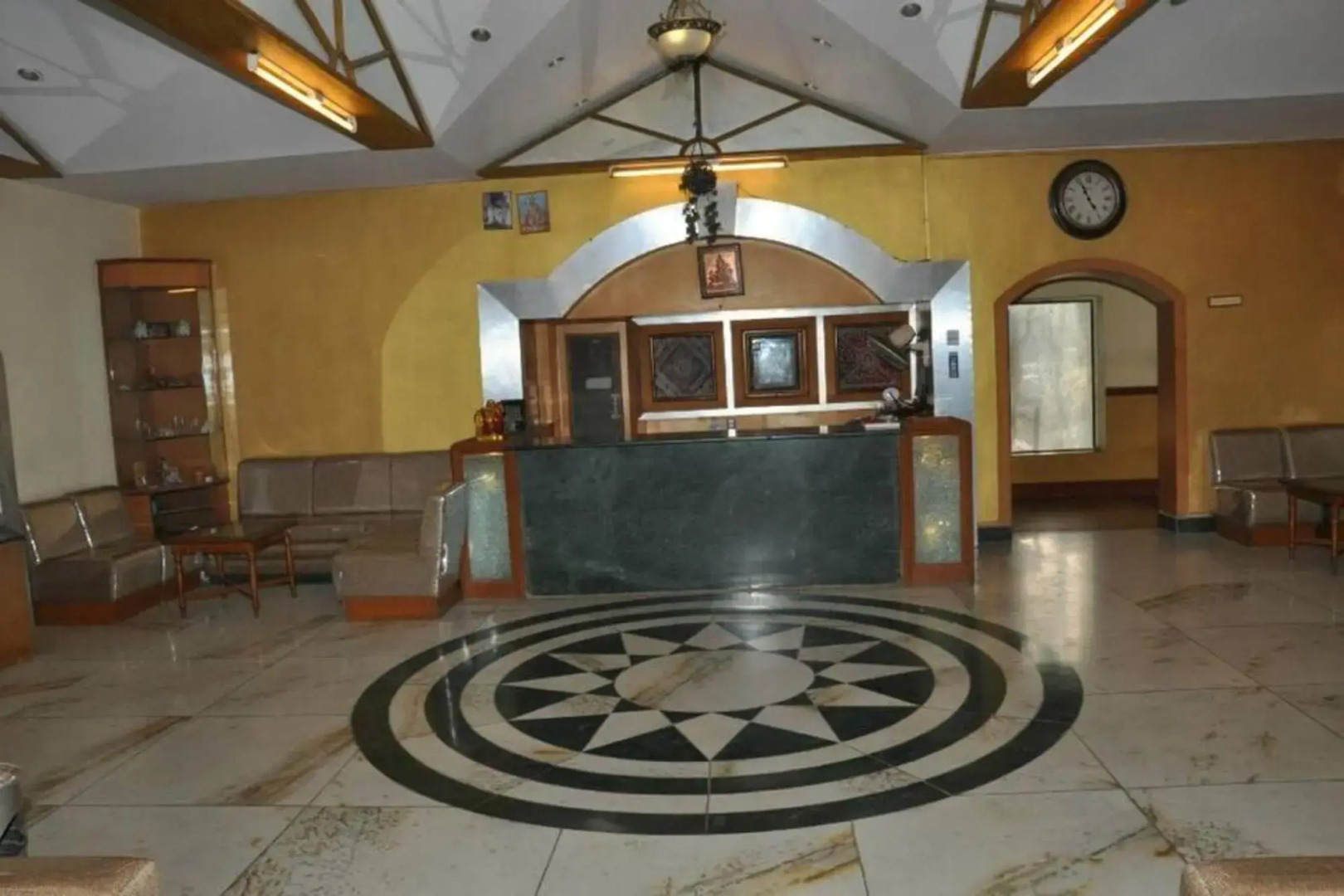 Hotel Ganapati Palace