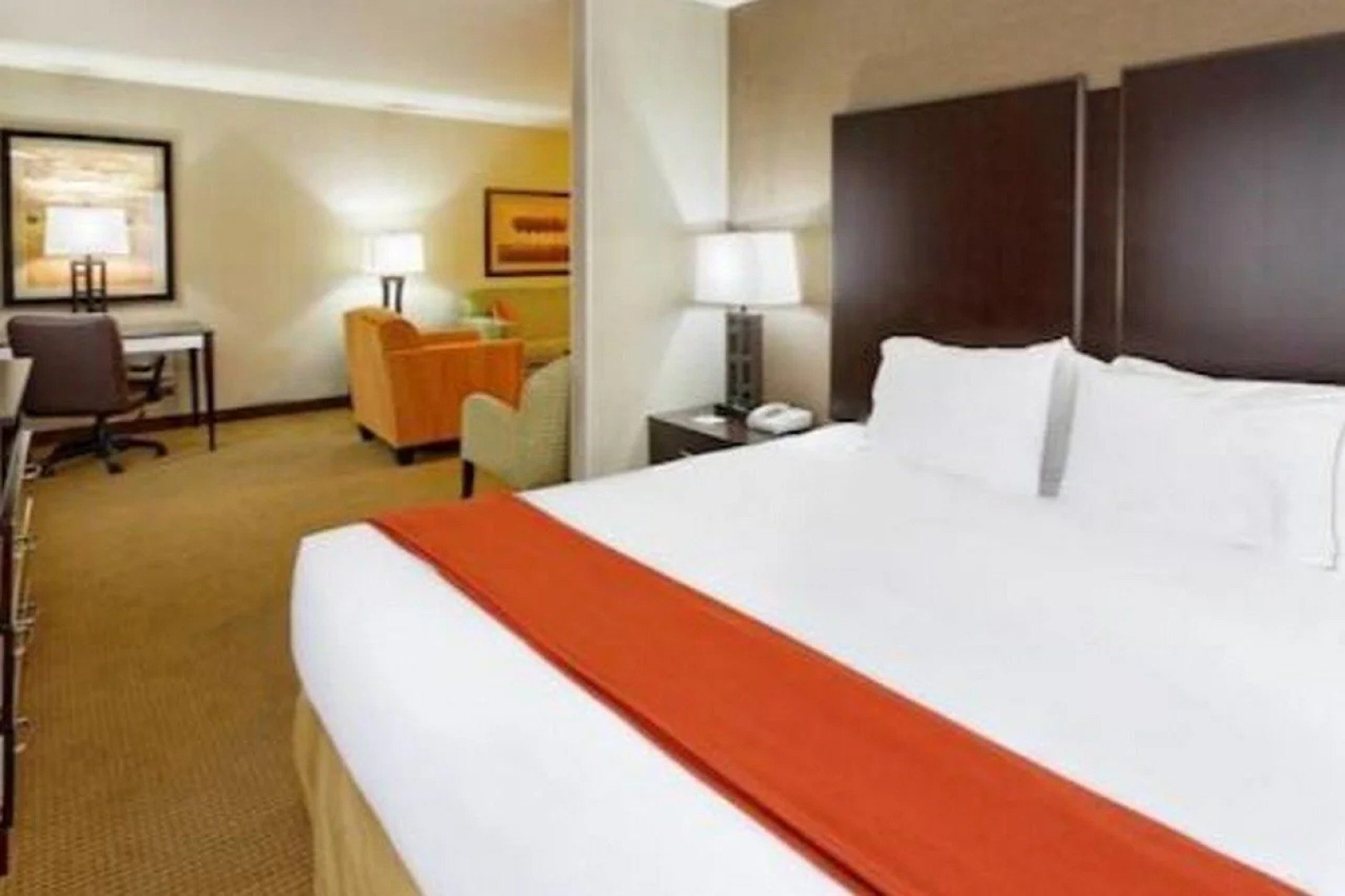 Holiday Inn Express & Suites Canyonville