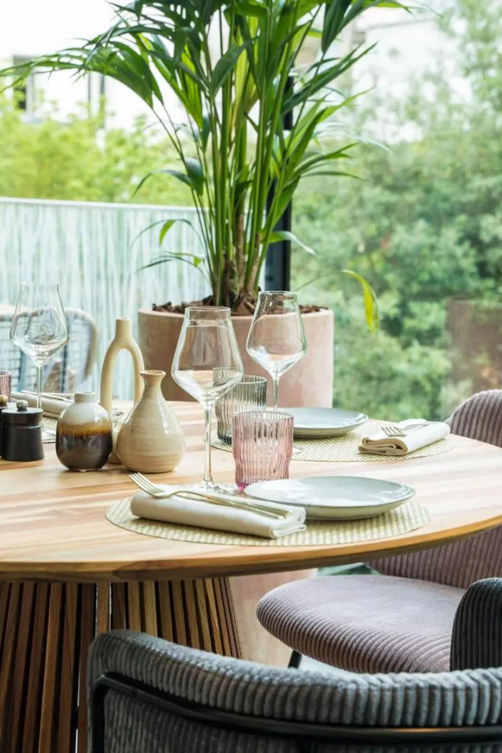 Renaissance Paris Arc de Triomphe Hotel