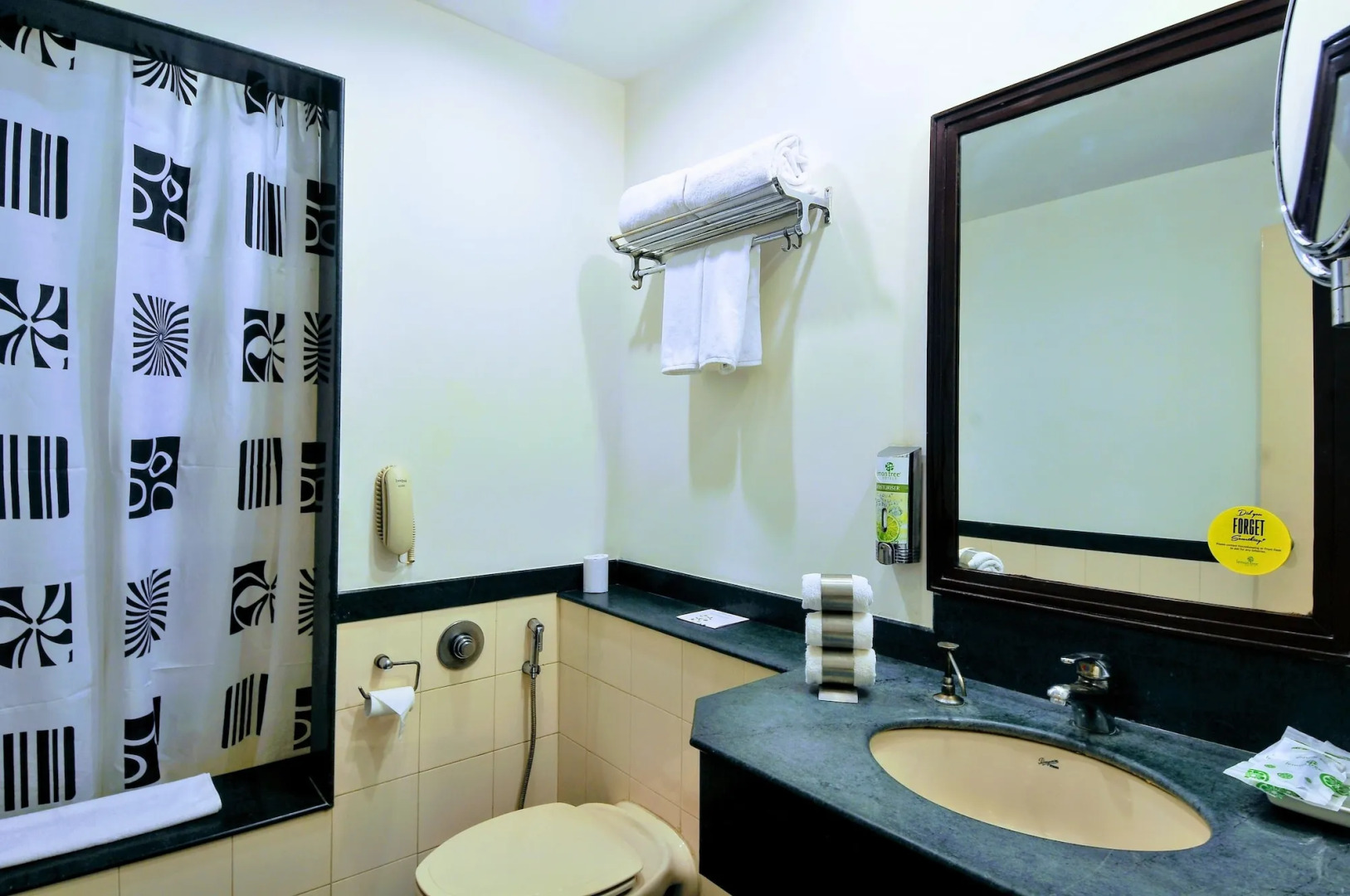 Lemon Tree Hotel, East Delhi Mall, Kaushambi