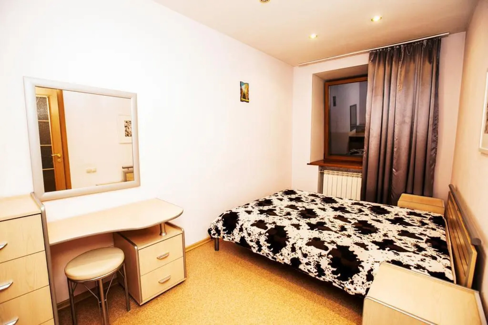 Home Sutki Apartments