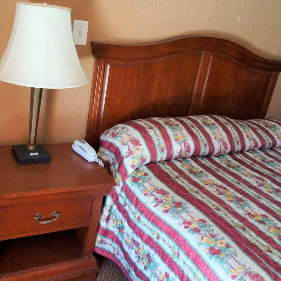 White Mountain Motel