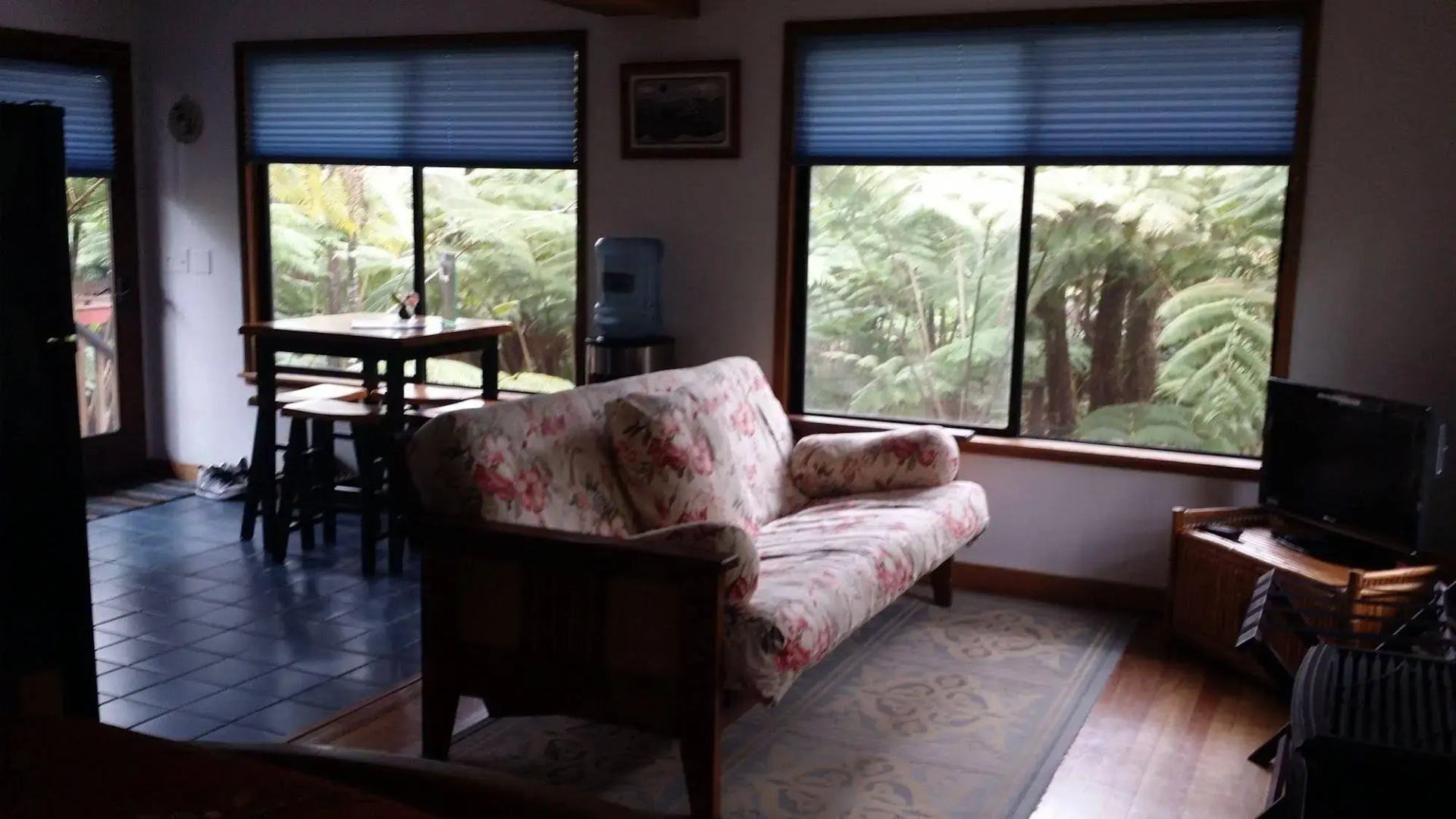 The Guest Cottages @ Volcano Acres Tree House