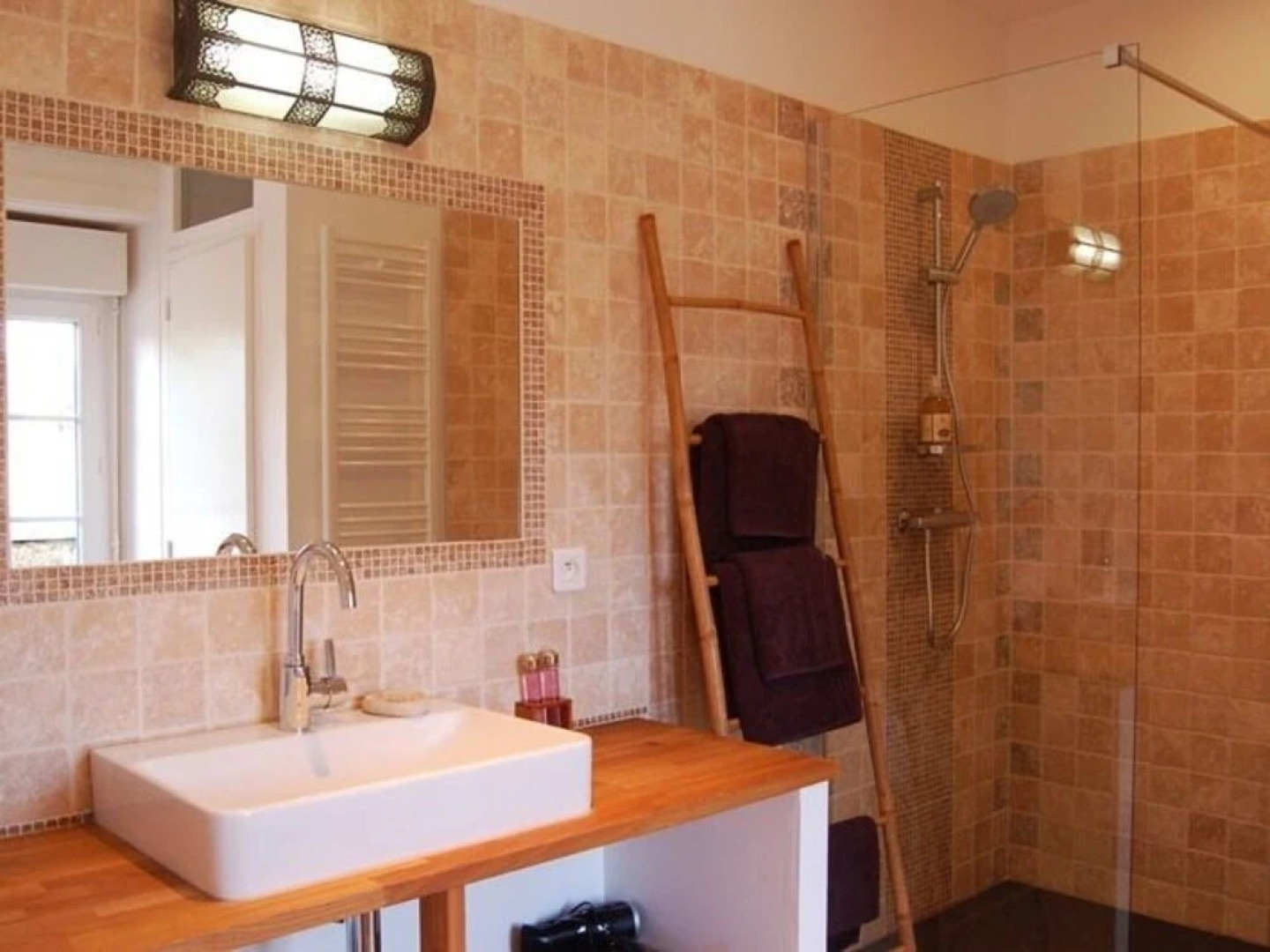 La Maison De La Tortue Bleue