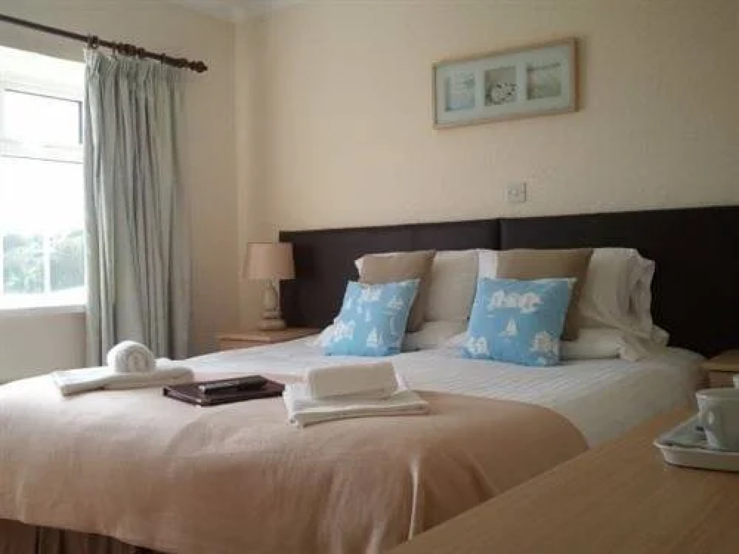 Gwesty Ty Gorsaf Hotel