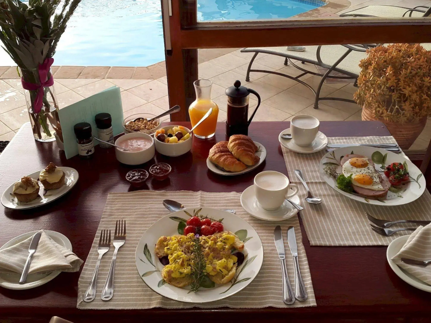 Augusta Bay Guest House