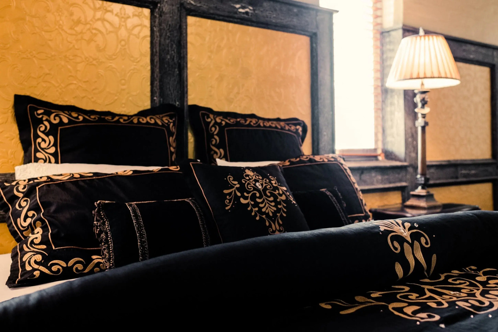 Castlemaine Colonial Motel and Apartments