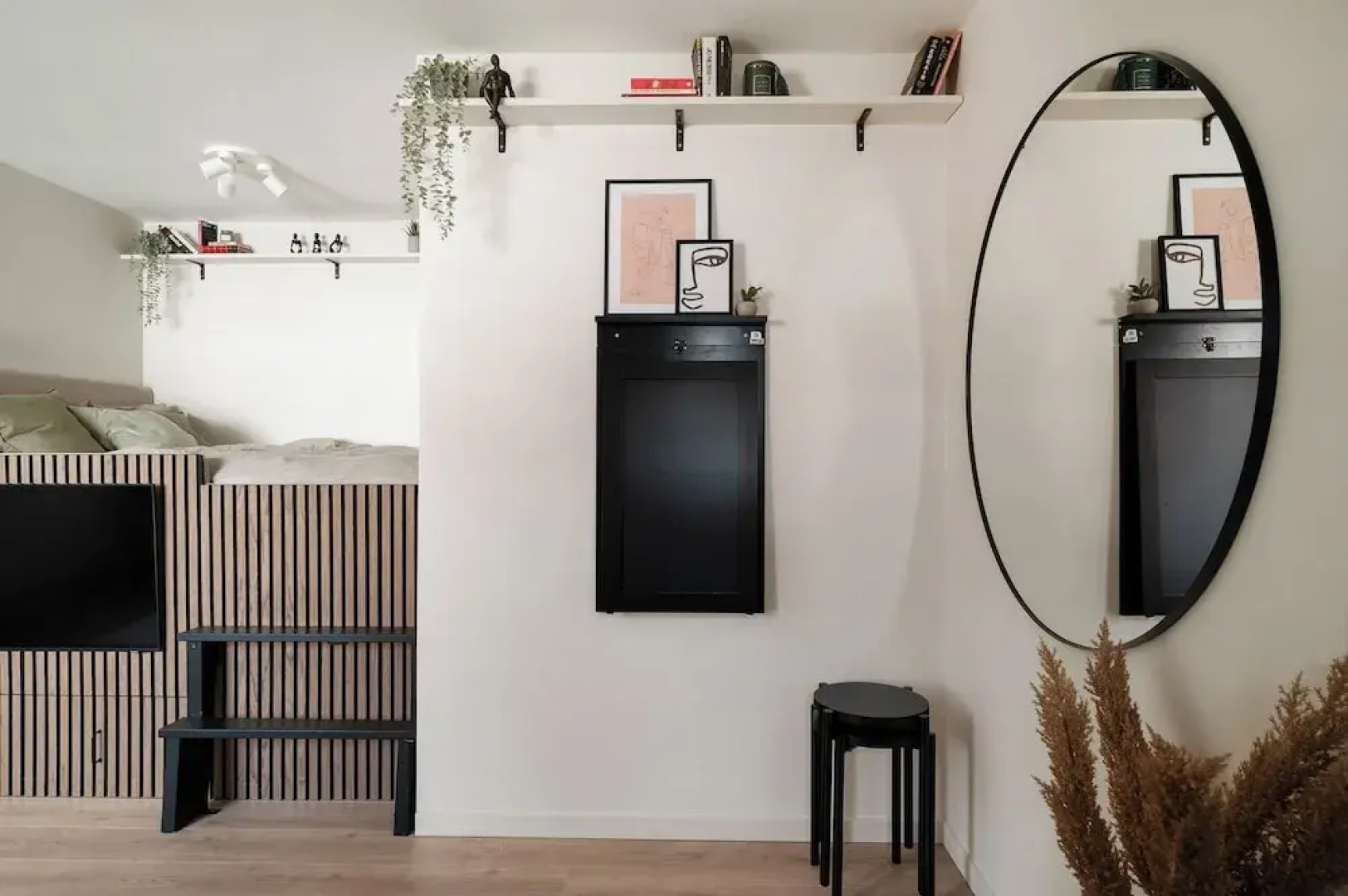 Home Away Apartments