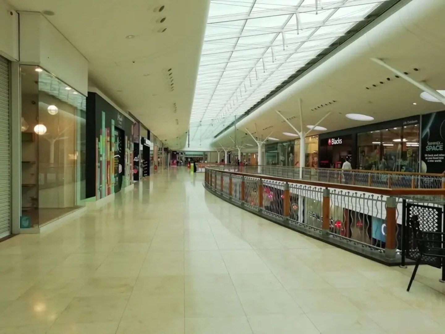 Luxury One Bedroom Apartment