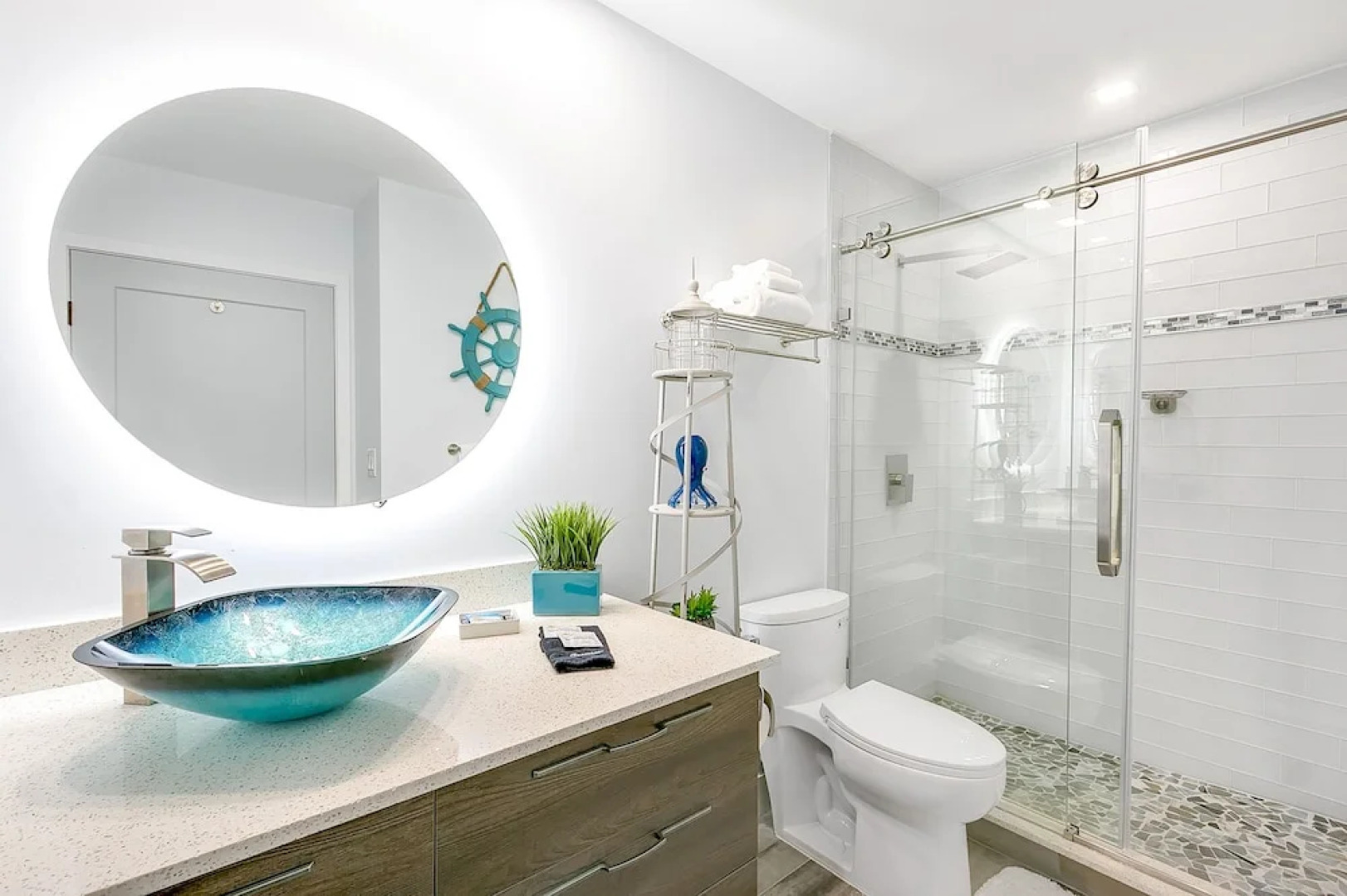 Purple Porpoise at Cape Crossing Marina Resort - Three Bedroom Condo