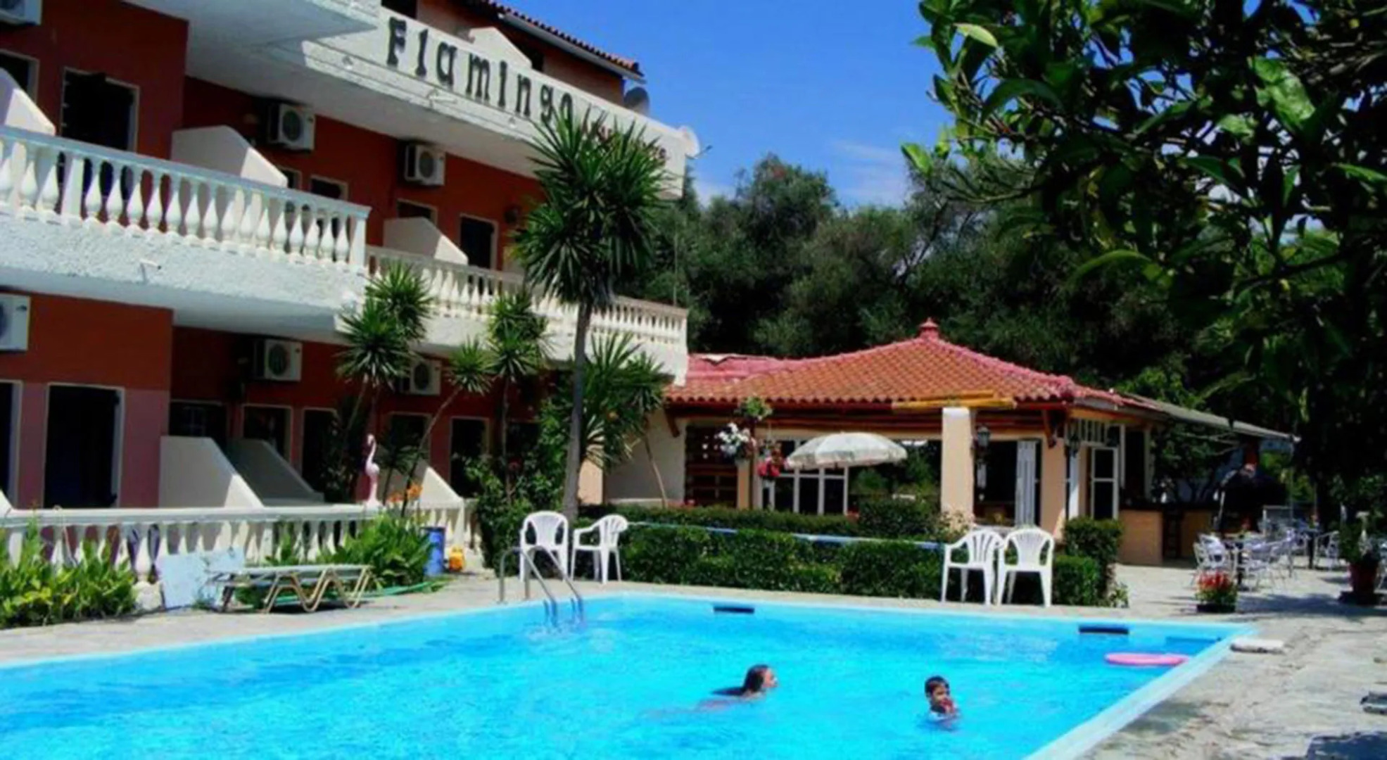 Flamingo Apartments Moraitika Corfu