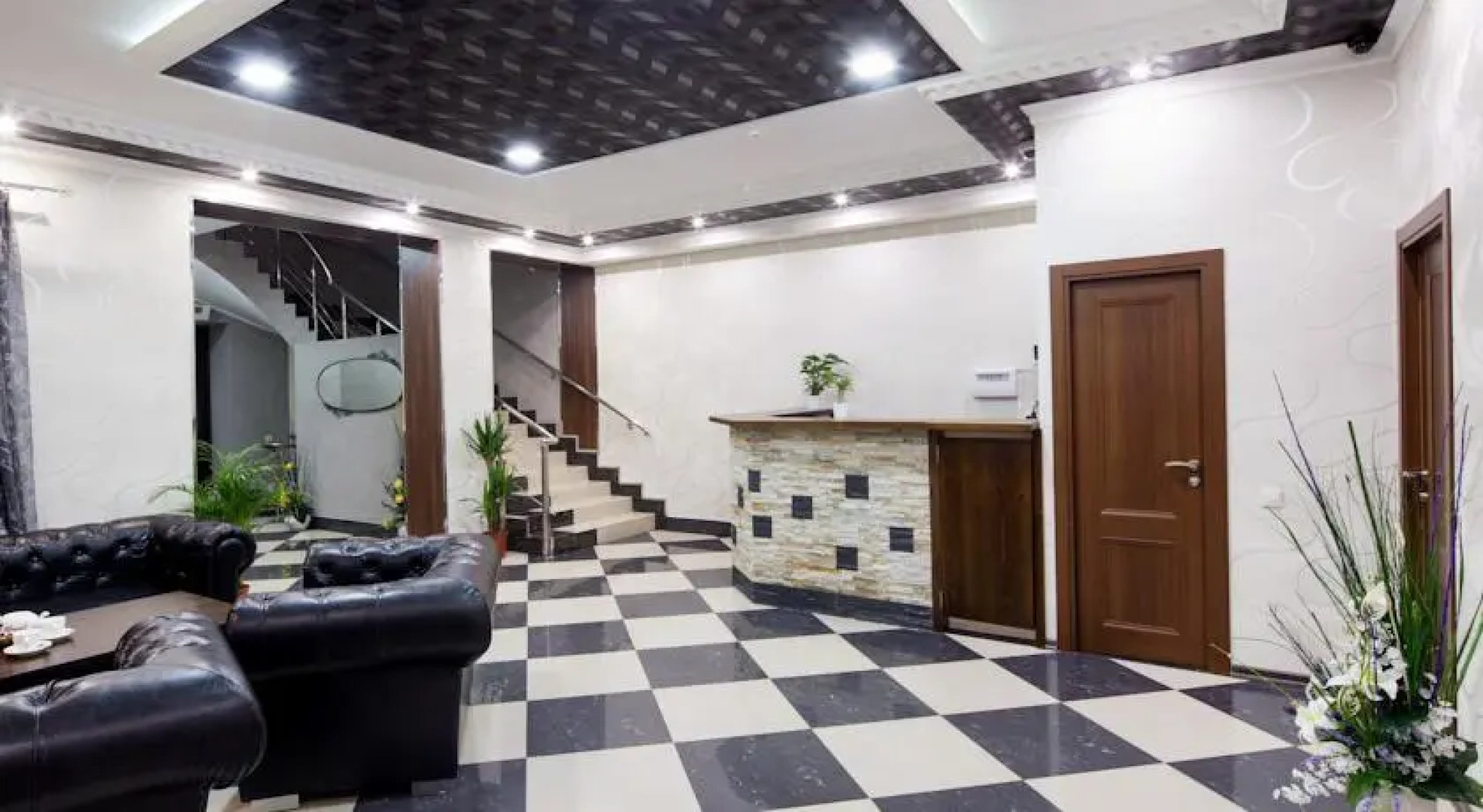 Отель «Элегант»