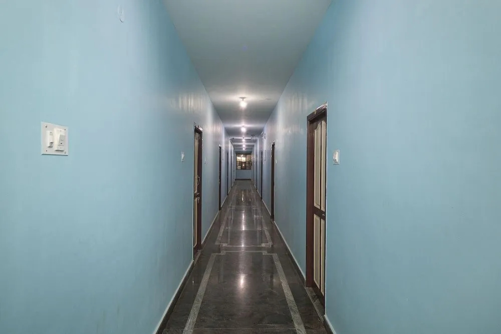 Oyo 39877 Cs Residency