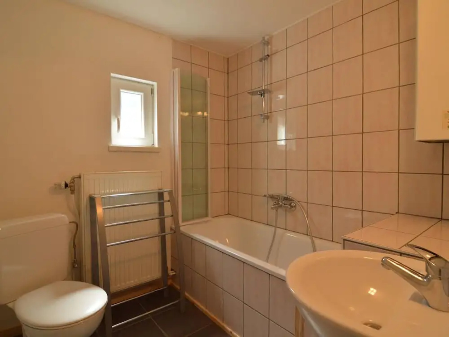 Peaceful Retreat in Ferrieres