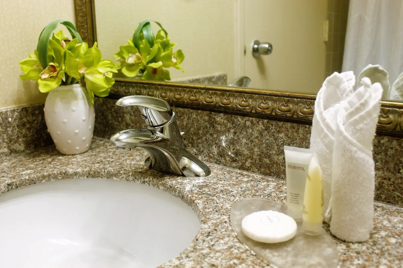 Confederation Place - Hotel