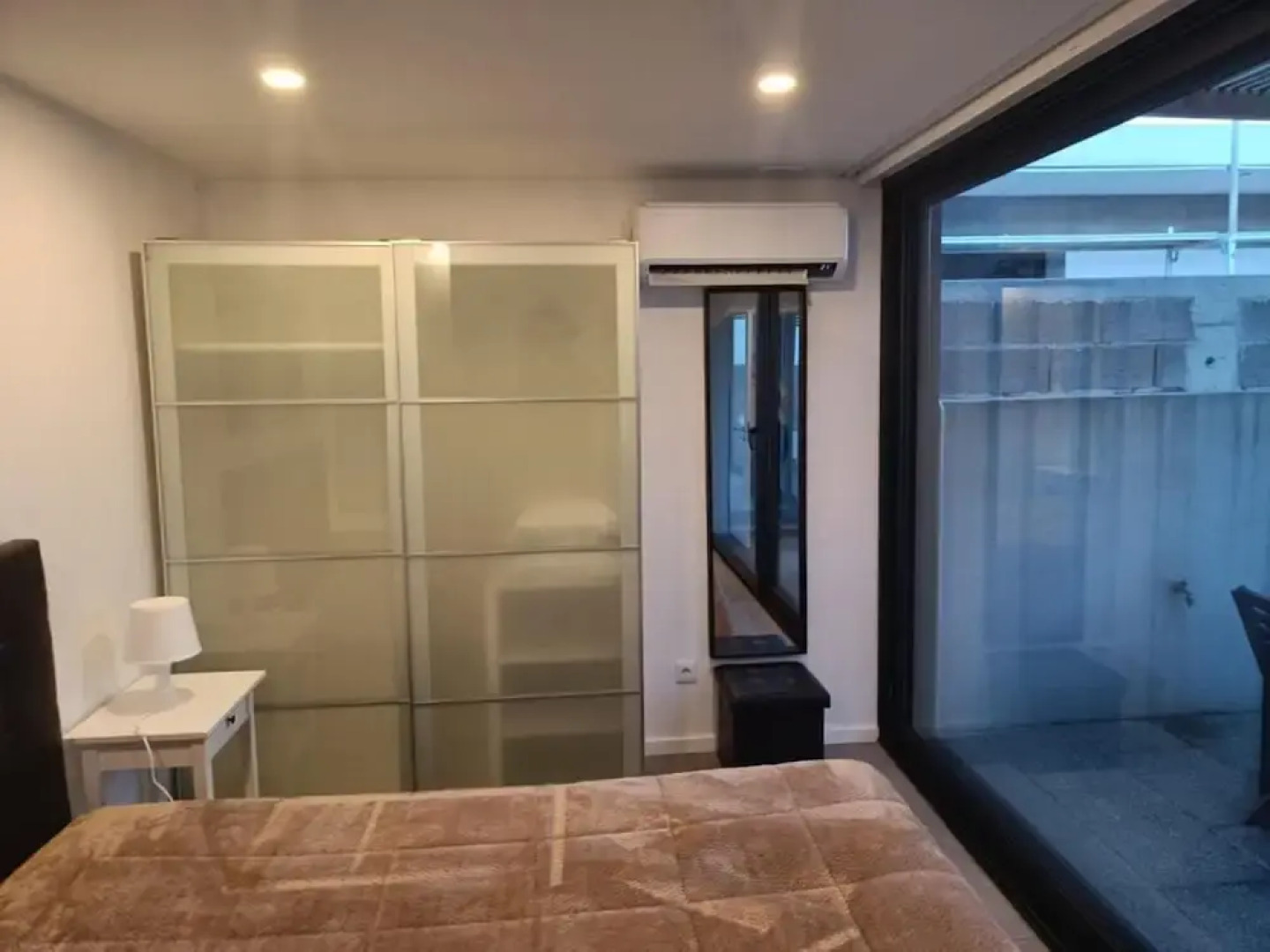 Another Side in Ovar