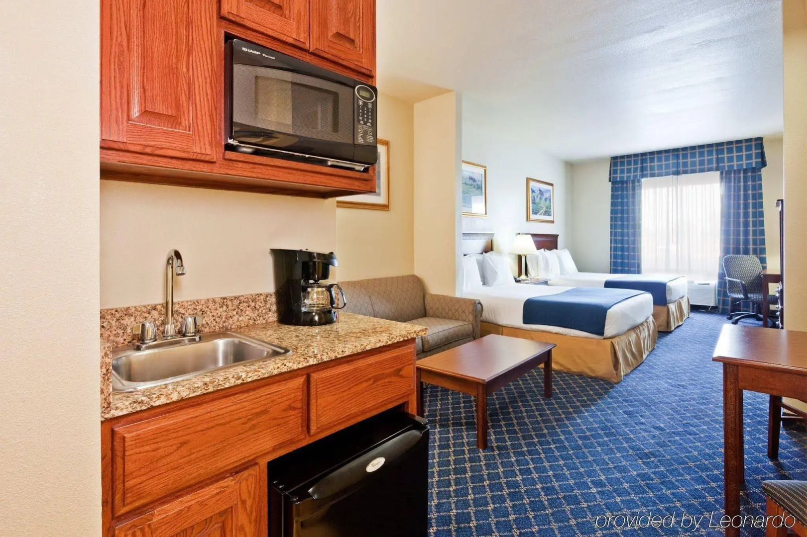 Holiday Inn Express Hotel & Suites Paragould by IHG