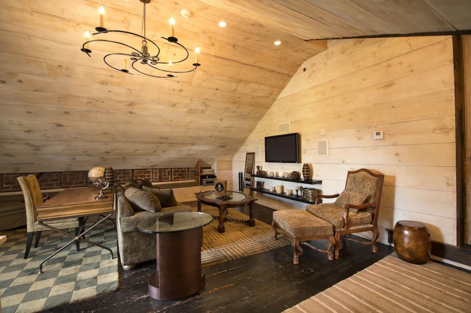 Jedediah Hawkins Inn