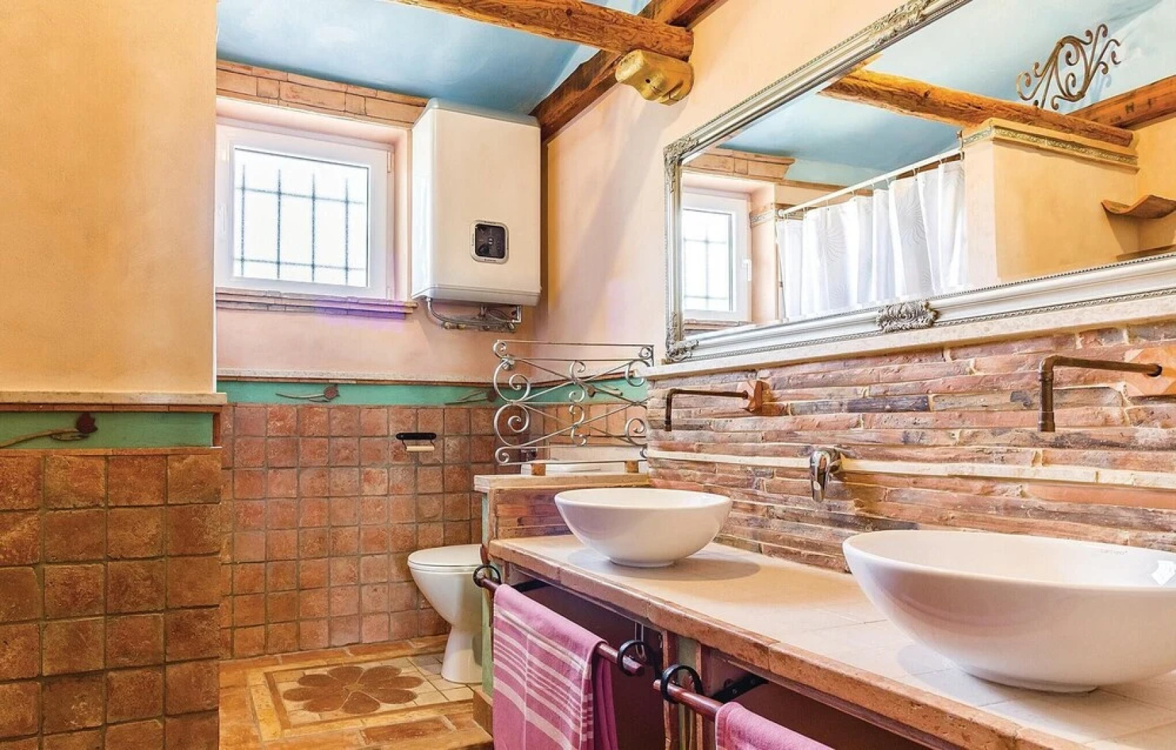 Stunning Home in Krnica With Wifi and 4 Bedrooms