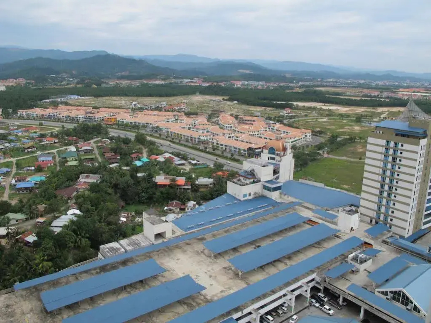 Borneo Holiday Homes Serviced Apartment @ 1Borneo Tower B