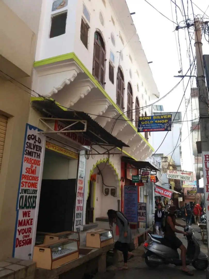 Savitri Palace