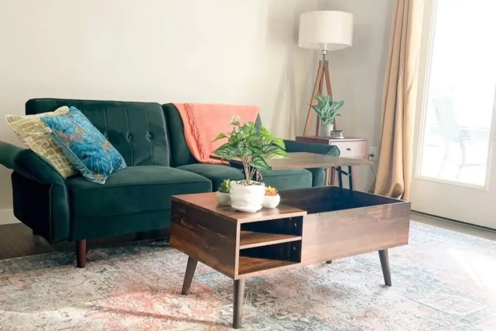 Museum District Apt Retreat w/BBQ Patio and Pool