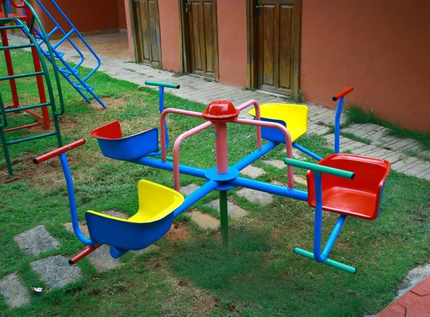Saj Earth Resort