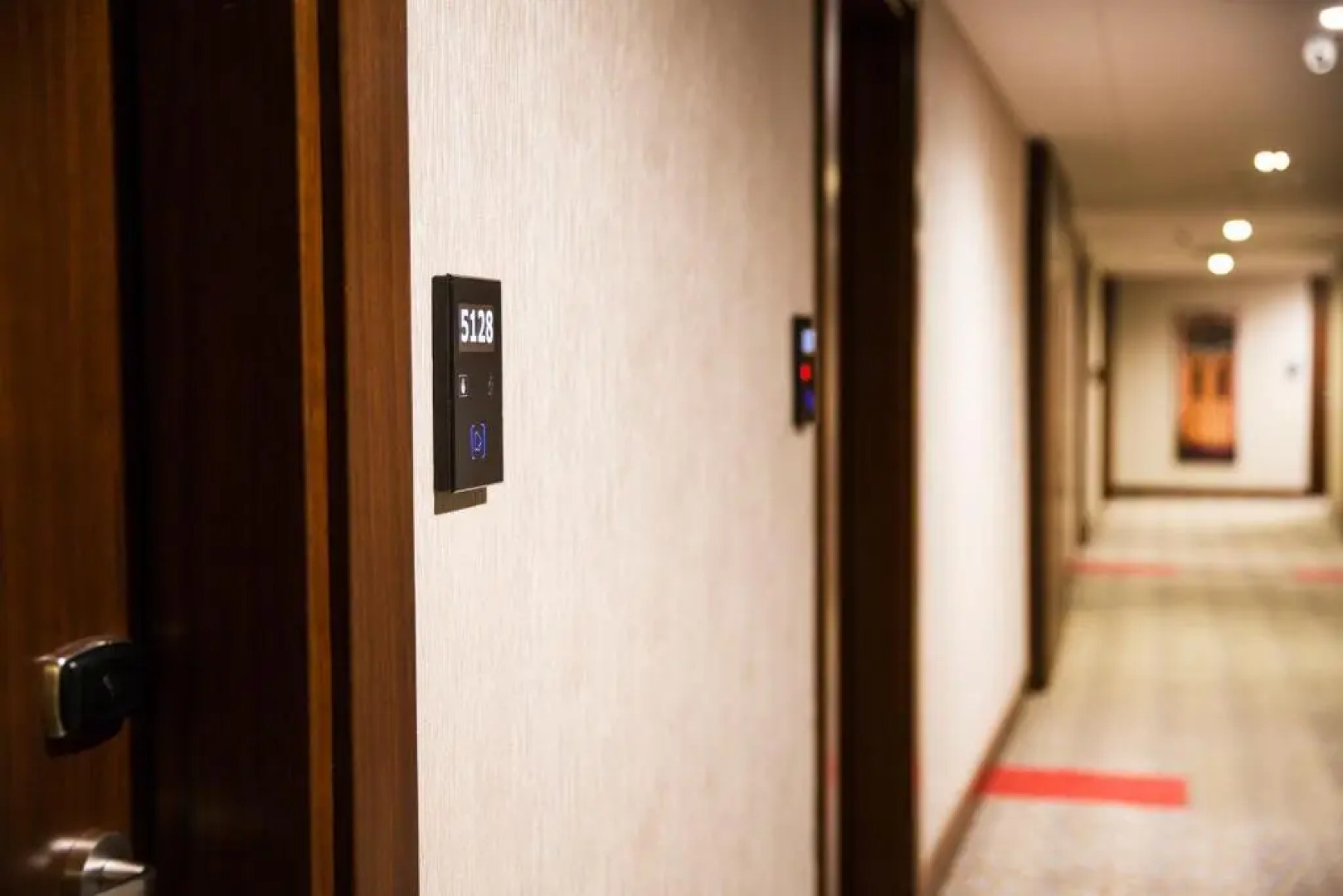 Grand Aras Hotel & Suites