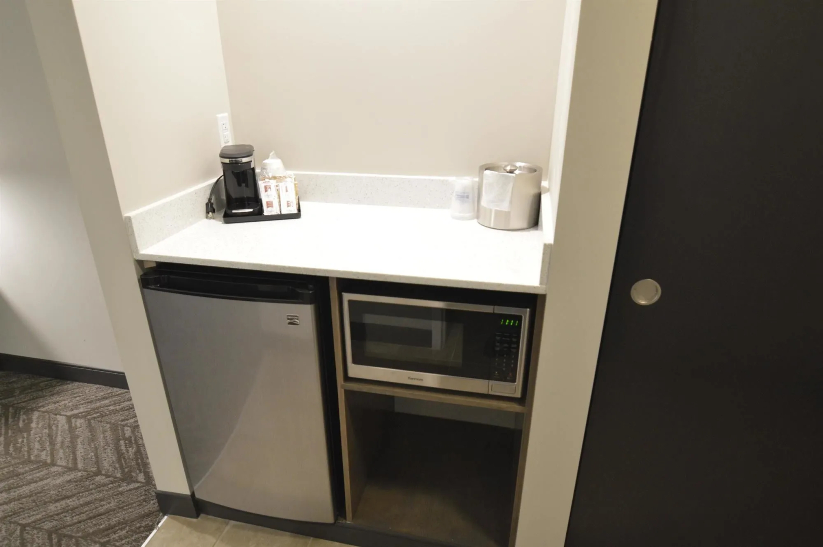Best Western Plus Bolivar Hotel & Suites