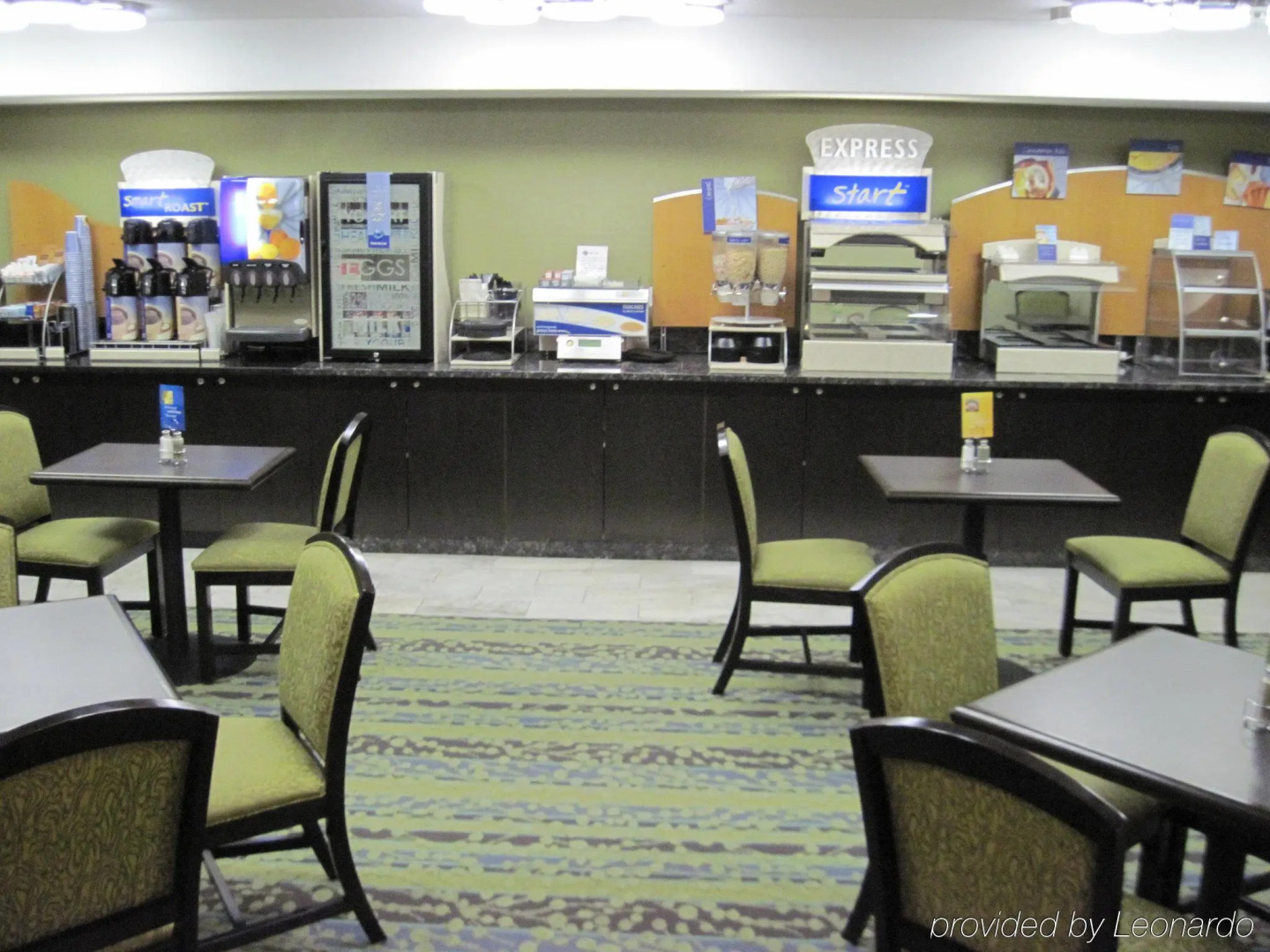 Holiday Inn Express Des Moines-At Drake University