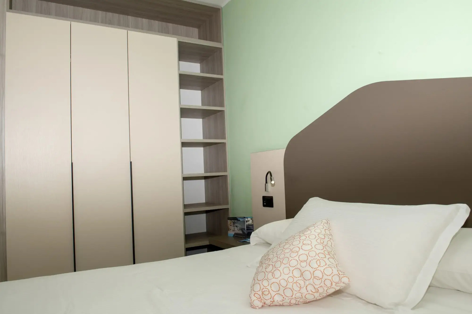 Suites Marilia Apartments