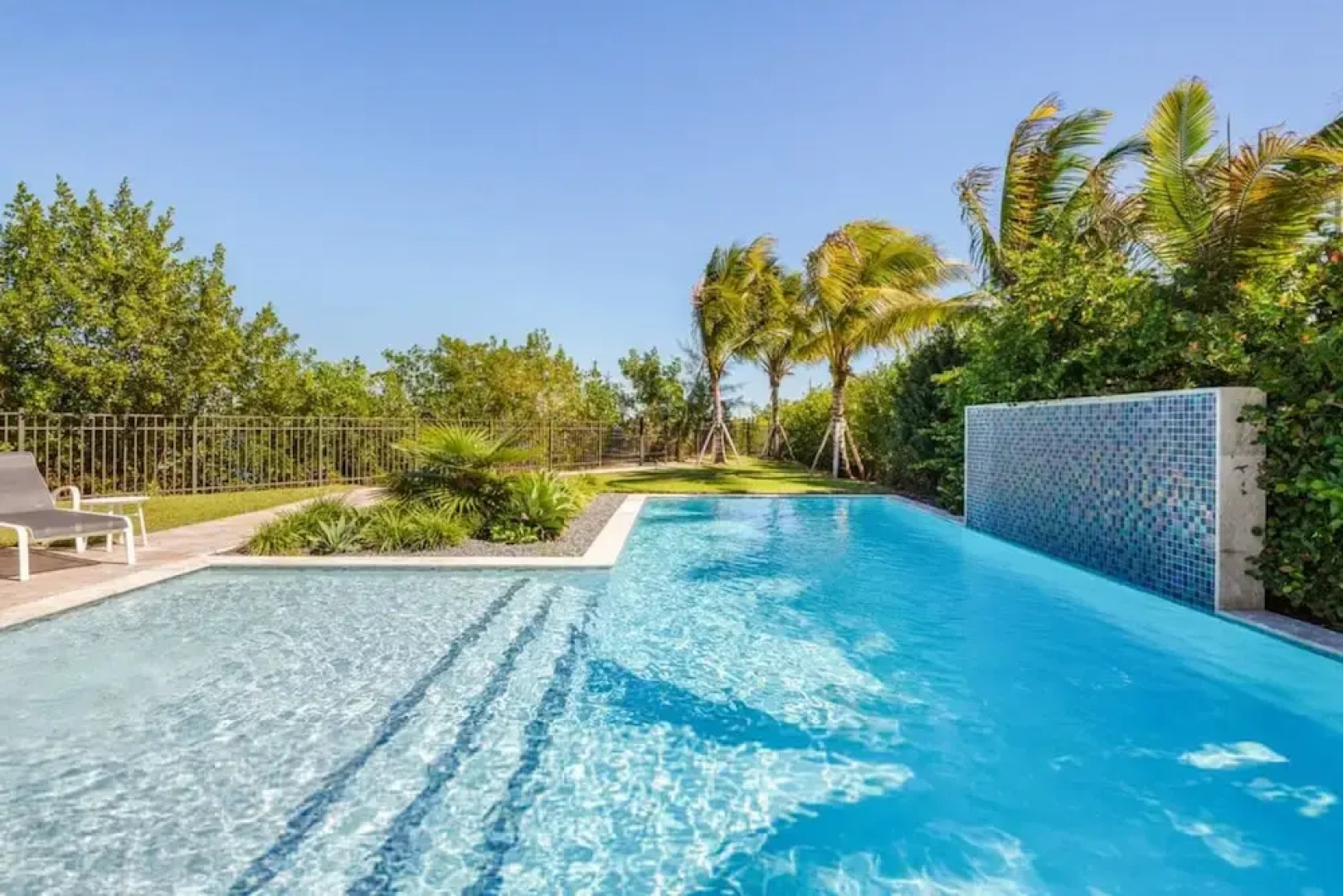 Spindrift House by Brightwild Huge Pool Dock