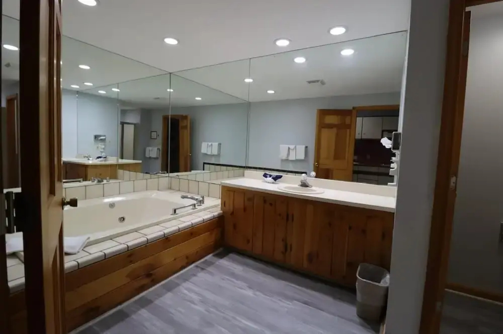 Travelodge by Wyndham Lincoln Near White Mountain