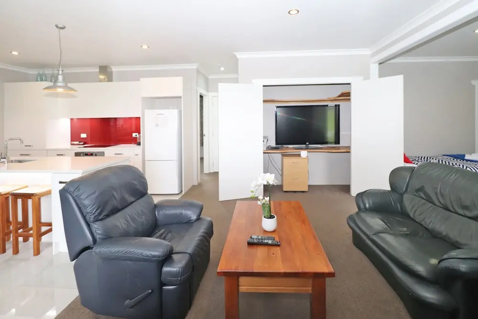 Country Living on Raynes Road