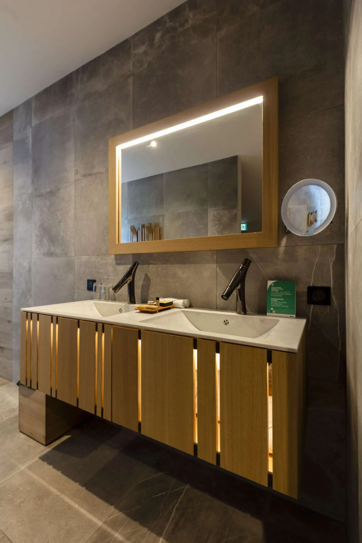 Origines par Adrien Descouls The Originals Relais