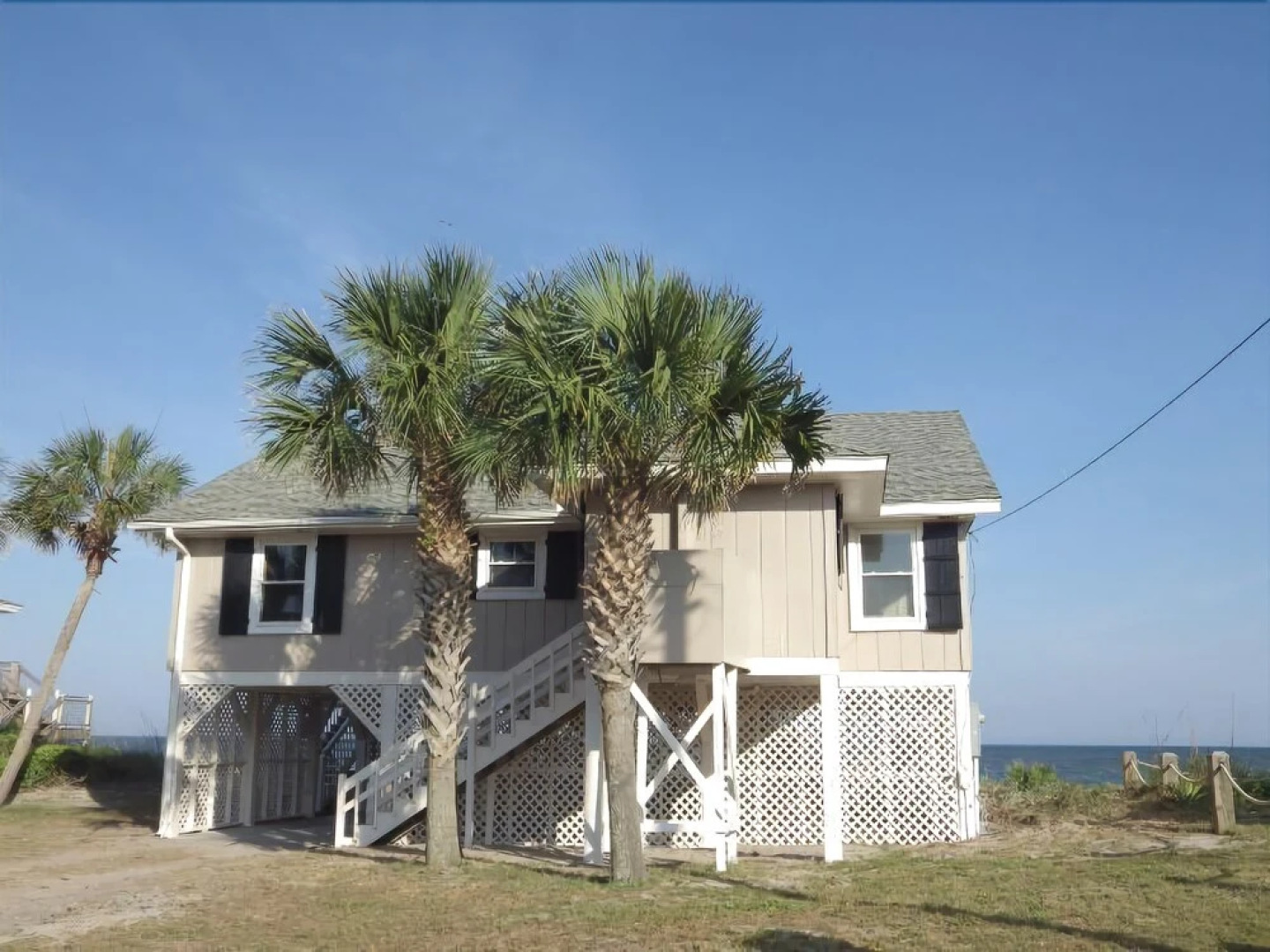 Just a Beachy Time! - 4 Br home by RedAwning