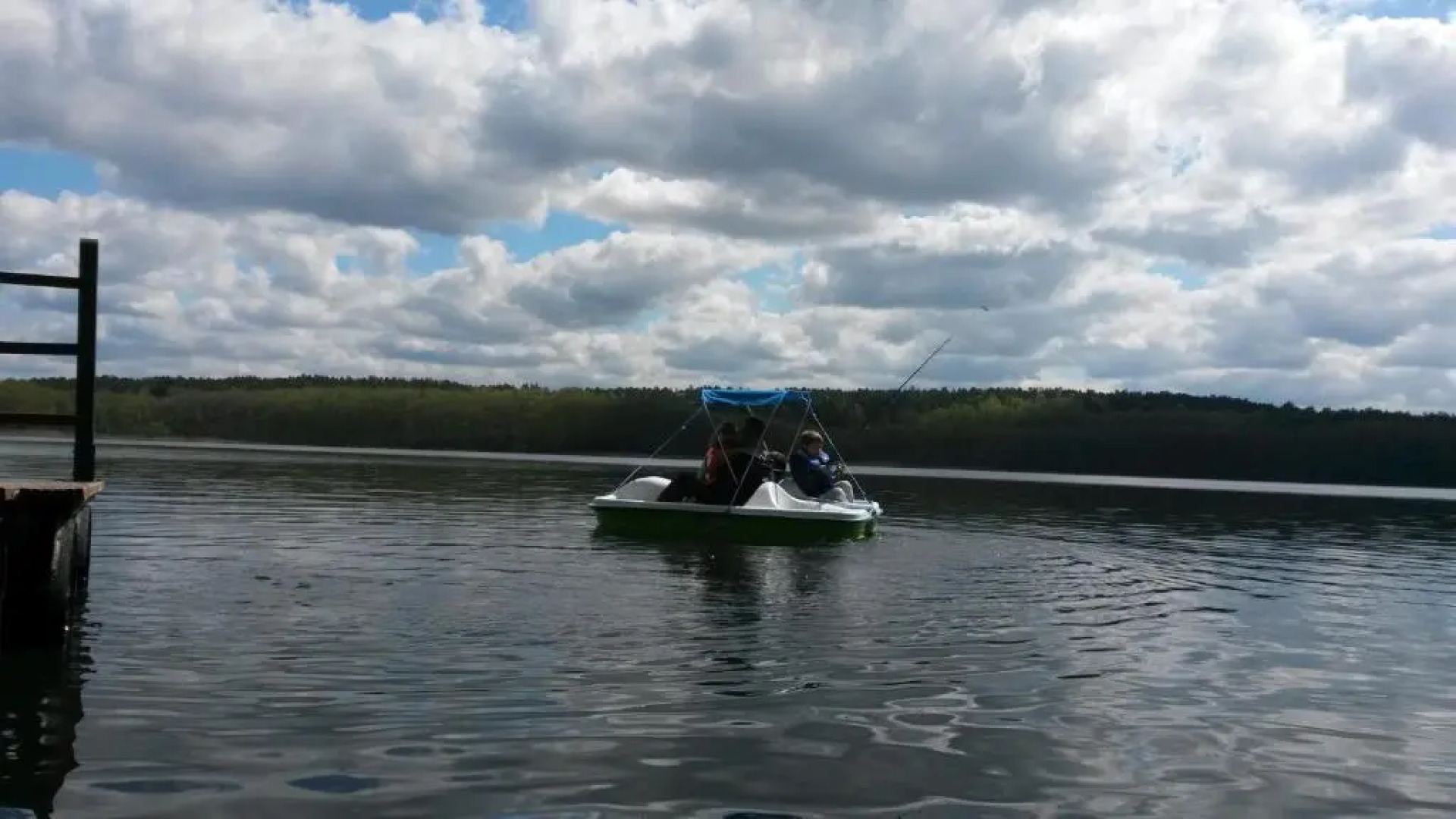 Gospodarstwo nad jeziorem