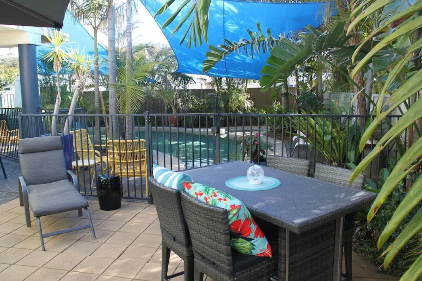 Salamander Beach Accommodation Adults Only