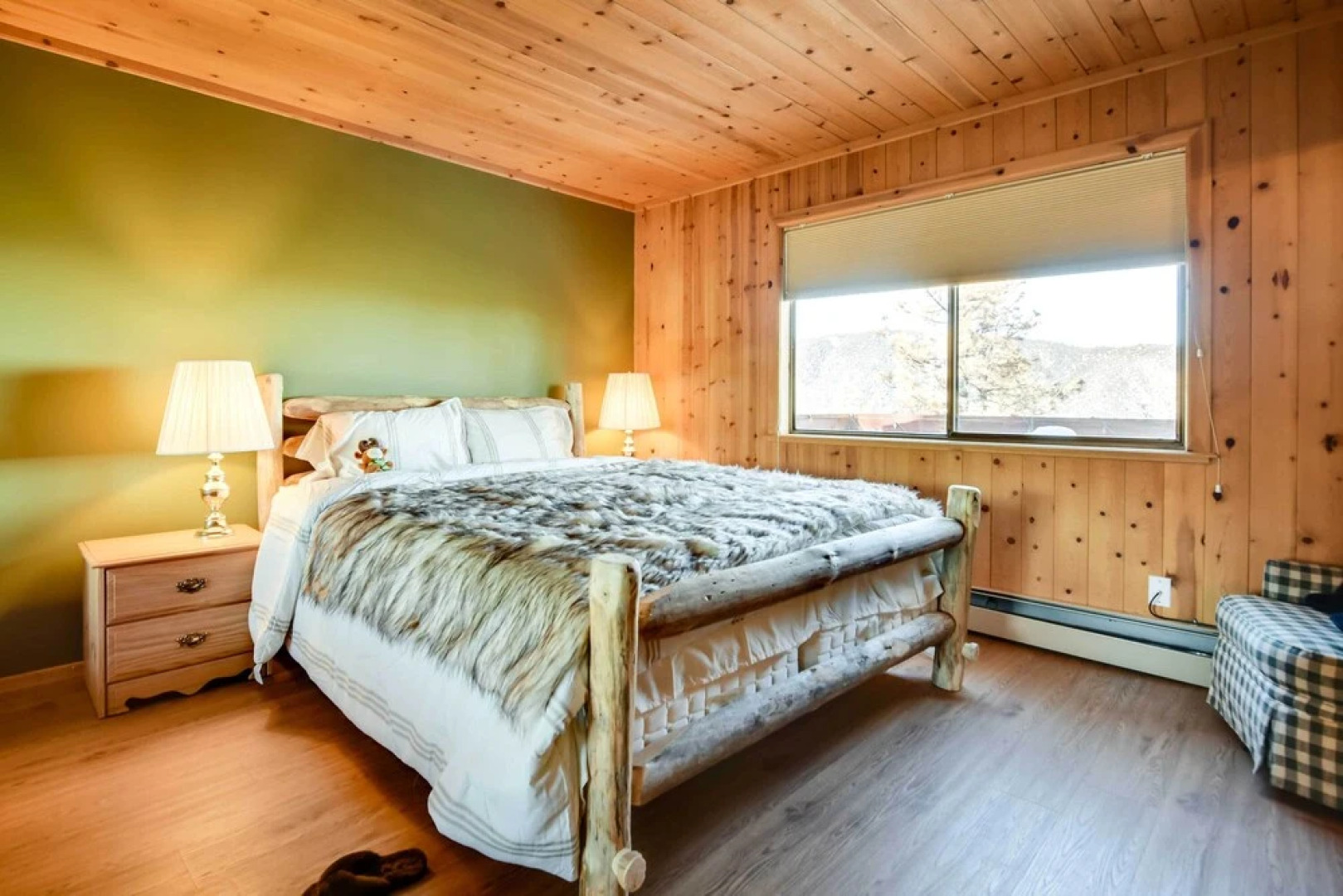 Rustic Pine Mtn Club Cabin w/ Beautiful View!