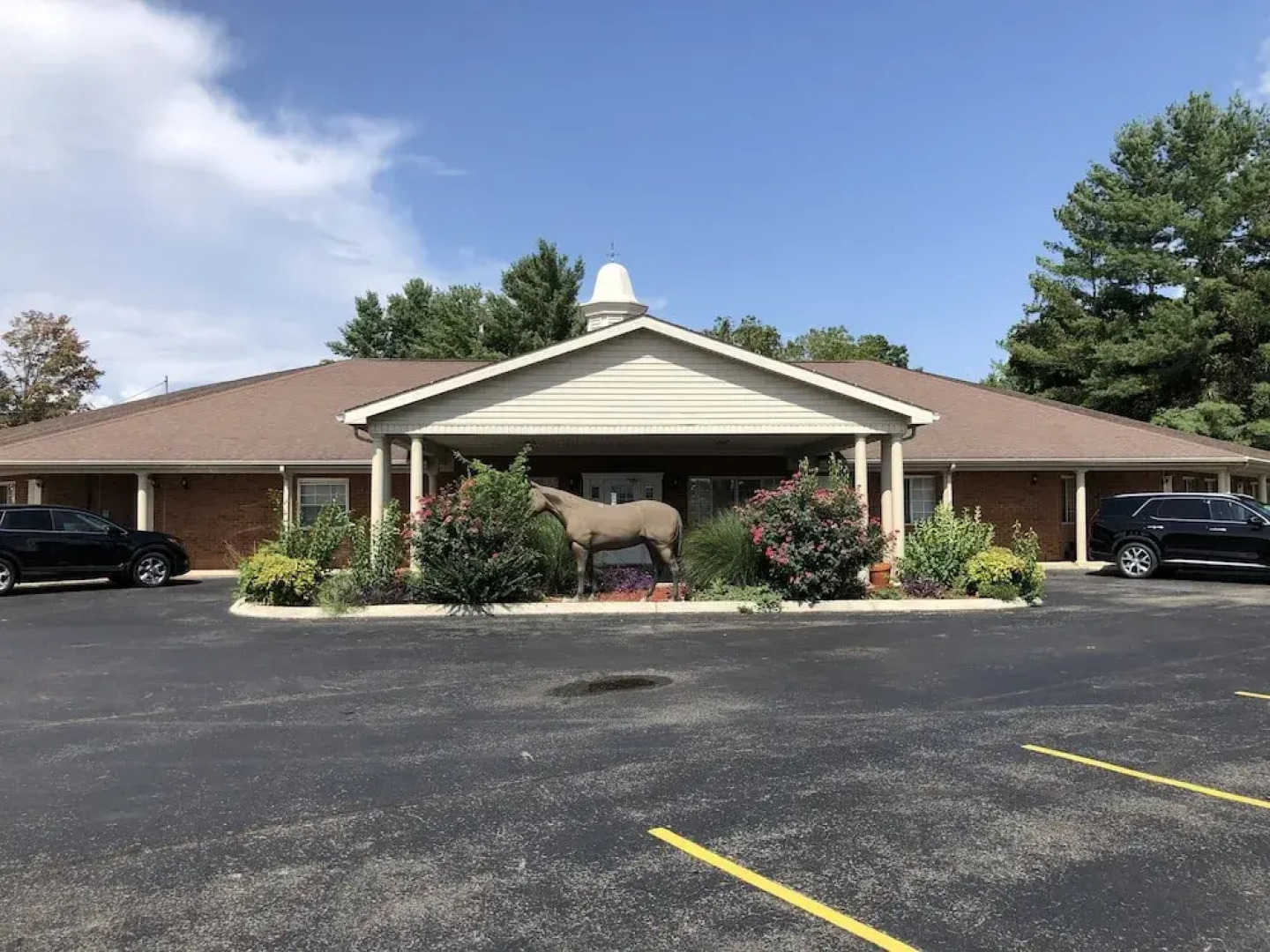 The Tompkinsville Inn