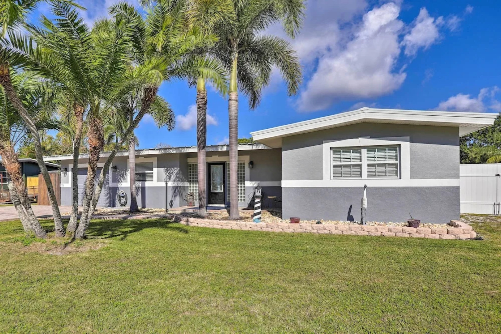 Modern Seminole Home w/ Patio, 3 Mi to Beach!