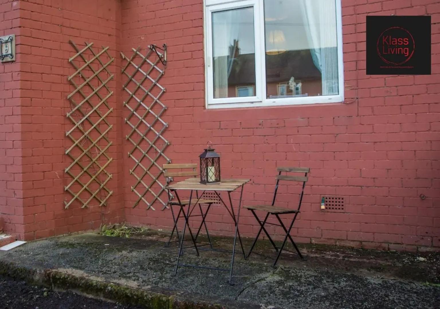 Two Bedroom House by Klass Living Serviced Accommodation Hamilton - Kenmar House With Parking & WiFi