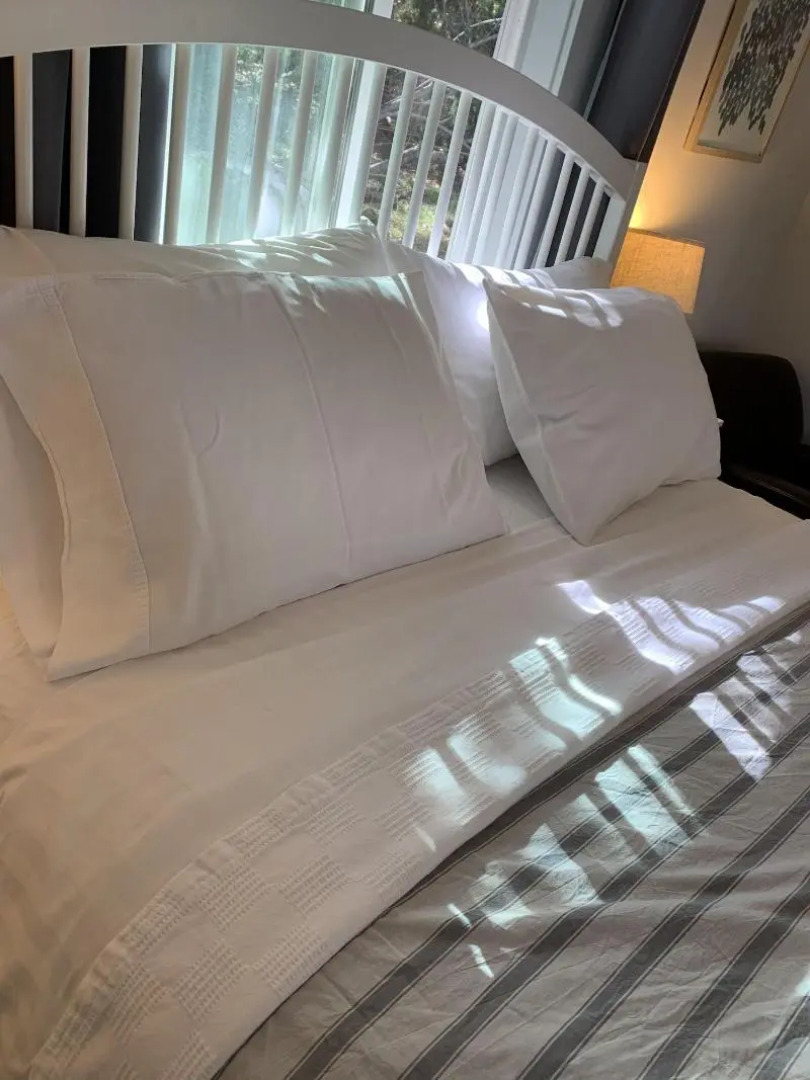 The Pines Inn and Cottages