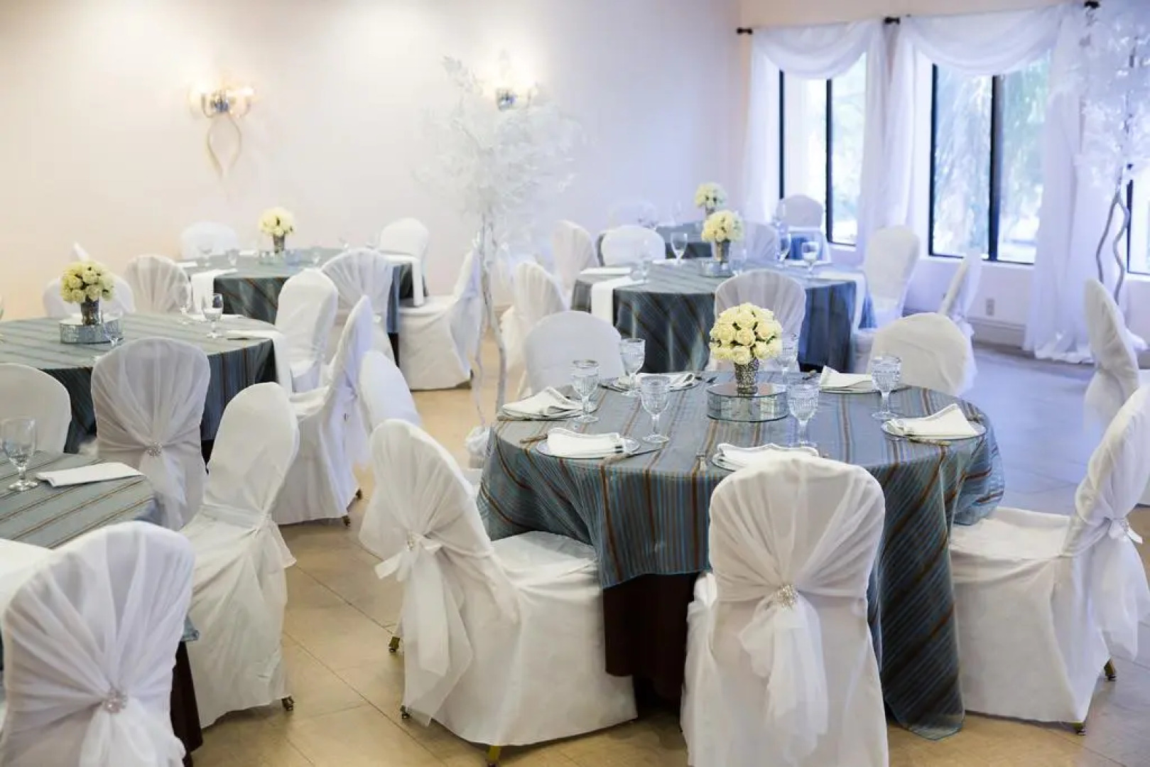 Holiday Inn Express Moreno Valley - Lake Perris